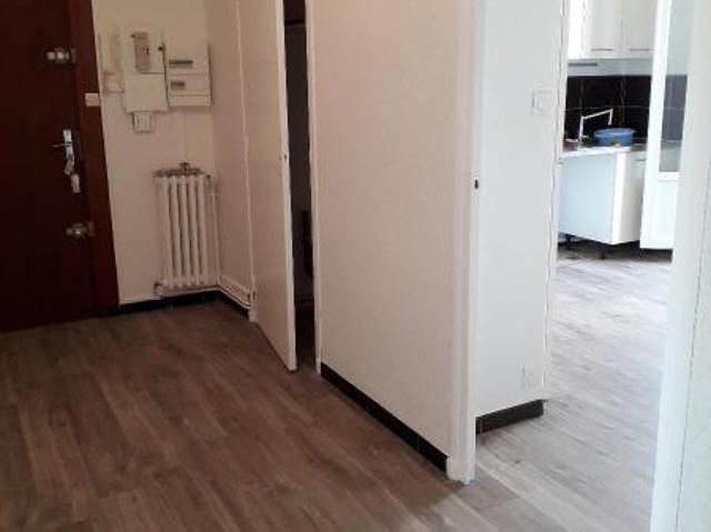 Recherche location Grenoble, contactez notre agence pour une visite: appartement T2 à louer à Grenoble N°GES91240046 585 location