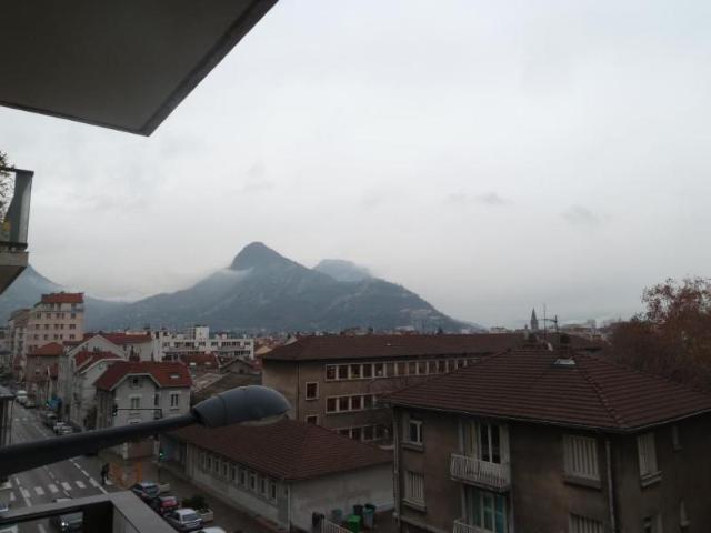 Recherche location grenoble, contactez notre agence pour une visite: appartement T2 à louer à grenoble N°LAPP61721 location