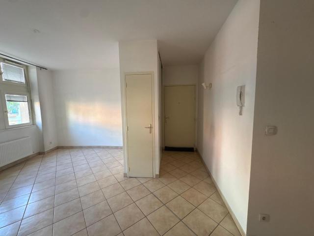 Recherche location GRENOBLE, contactez notre agence pour une visite: appartement T3 à louer à GRENOBLE N°LAPP101543 location