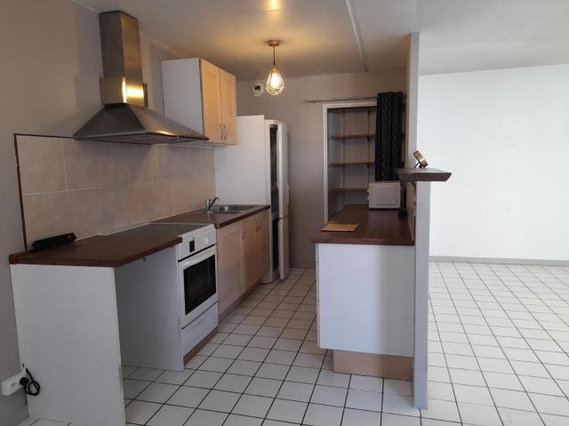 Recherche location GRENOBLE, contactez notre agence pour une visite: appartement T3 à louer à GRENOBLE N°LAPP101549 location