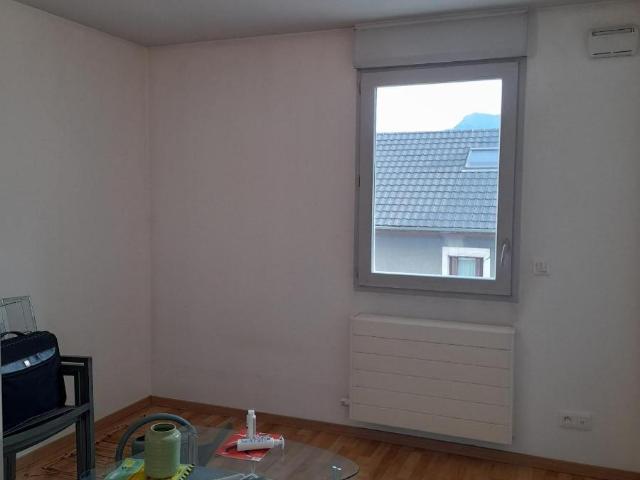 Recherche location FONTAINE, contactez notre agence pour une visite: appartement T3 à louer à FONTAINE N°LAPP101519 location