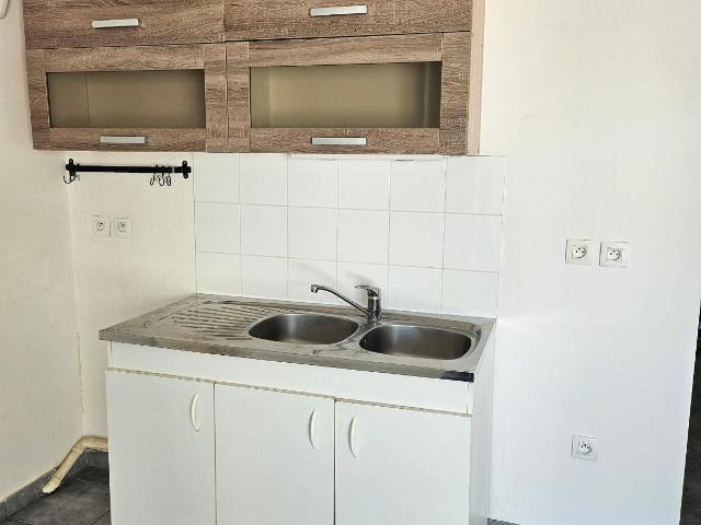 Recherche location Lyon 8eme arrondissement, contactez notre agence pour une visite: appartement T4 à louer à Lyon 8eme arrondissement N°LAPP94934 location