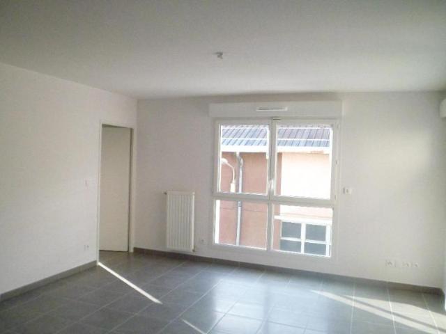 Recherche location LYON, contactez notre agence pour une visite: appartement T2 à louer à LYON N°LAPP8016 location
