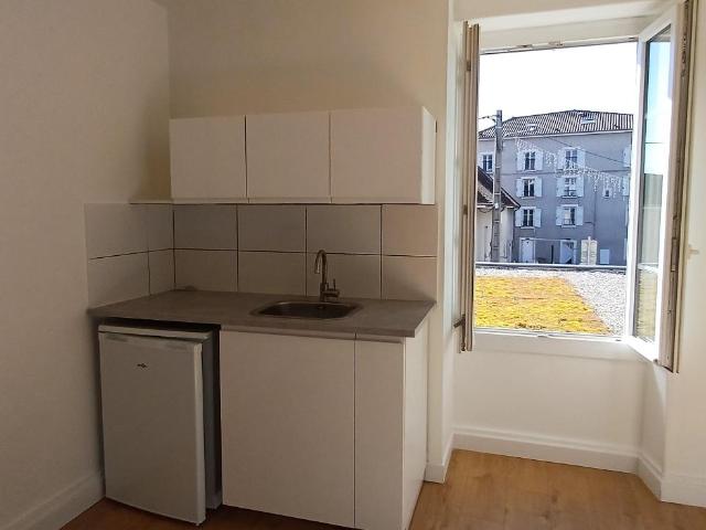 Recherche location SASSENAGE, contactez notre agence pour une visite: appartement T1 à louer à SASSENAGE N°GES92670002 585 location