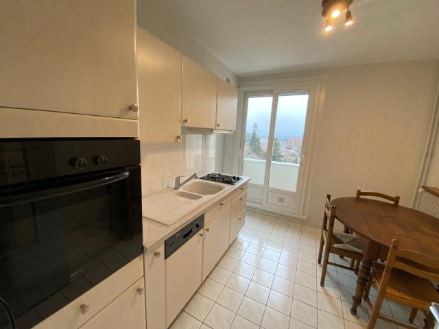 Recherche location ST MARTIN D'HERES, contactez notre agence pour une visite: appartement T3 à louer à ST MARTIN D'HERES N°LAPP101131 location
