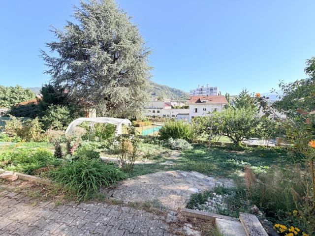 Recherche location VOIRON, contactez notre agence pour une visite: maison T6 à louer à VOIRON N°LMAI97603 location