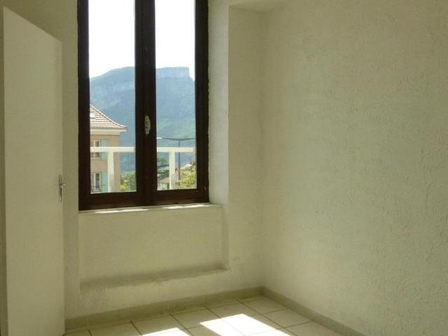 Recherche location Voreppe, contactez notre agence pour une visite: appartement T2 à louer à Voreppe N°GES64070004 586 location