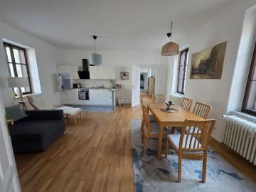RECHTE ALTSTADT Schöne und Helle 3 Zimmer Altbauwohnung nahe der Linzergasse