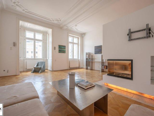 Rechte Wienzeile 19: Stilvolle Altbauwohnung mit Balkon am Naschmarkt – 134 m² Wohnqualität in Bestlage von Wien Wieden