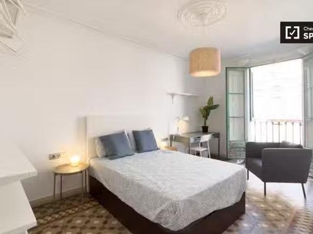 Encantador Alquiler de habitaciones en apartamento de 7 dormit.