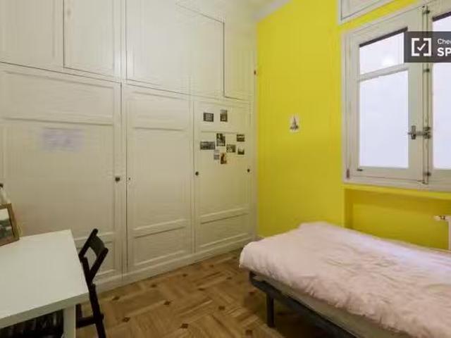 Acogedor Alquiler de habitaciones en piso compartido en el cen.