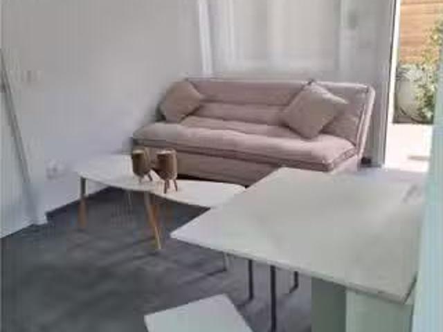¡Recién llegado! Apartamento de 1 dormitorio en alquiler en To.