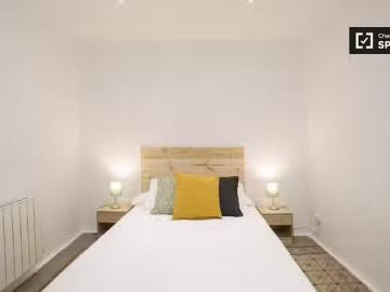 Barato Elegante habitación en alquiler en apartamento de 5 dor.