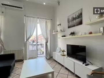Bonito Estudio en alquiler en Sol, Madrid
