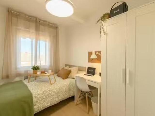 ¡En alquiler! Habitación en Avenida de las Ciudades