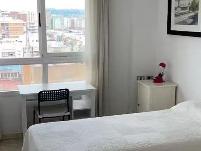 ¡Renta! Habitación en Avenida Flota de Indias, Los Remedios