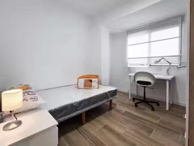 Acogedor Habitación en Avinguda de Campanar