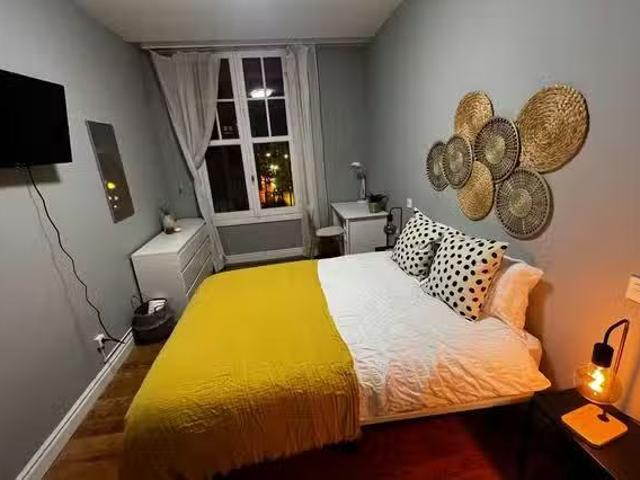 ¡Recién llegado! Habitación en Areilza Doktorea zumarkalea, In.