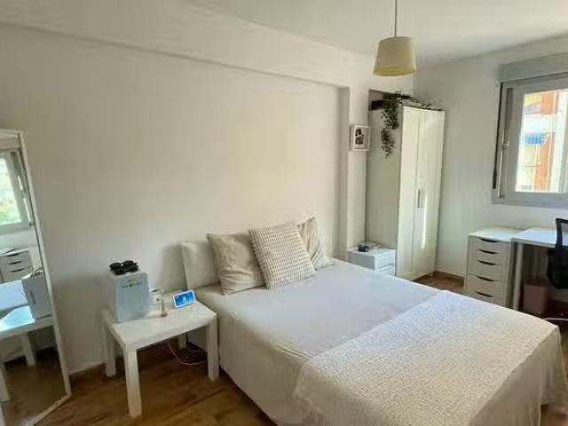 Encantador Habitación en Calle Maestro Arrieta