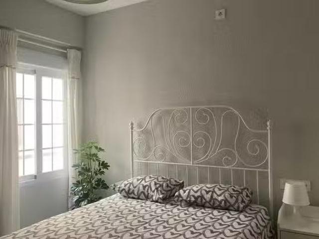 Nuevo Habitación en Calle Maestro Marqués, Mercado