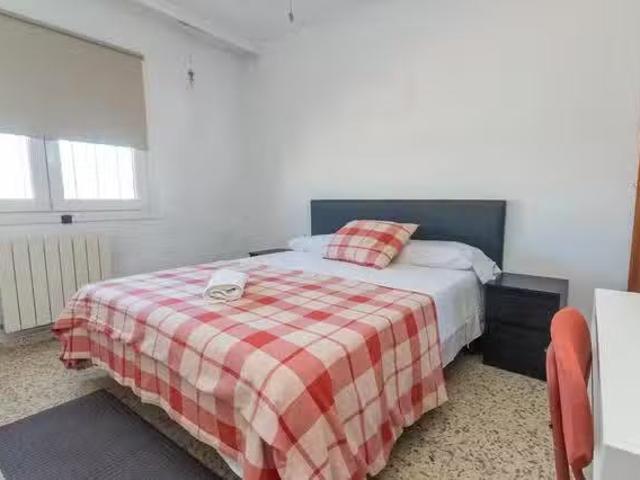 ¡Oferta! Habitación en Calle Manuel de Falla, Carretera de Cádiz