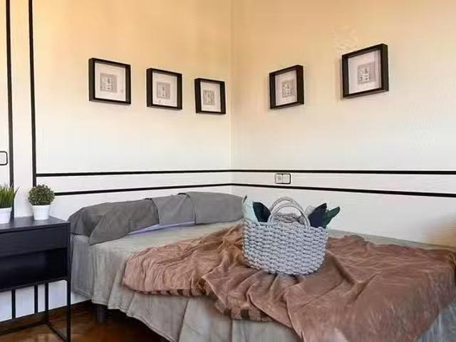 Barato Habitación en Calle Marqués de Lozoya, Estrella