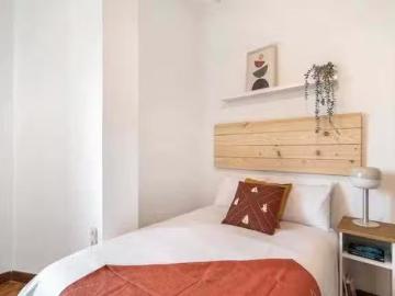 Acogedor Habitación en Calle de Bravo Murillo