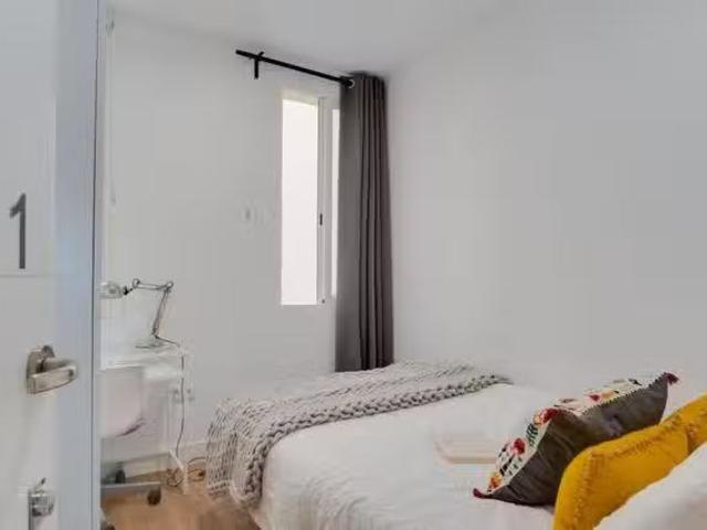 Encantador Habitación en Calle de Fernán González