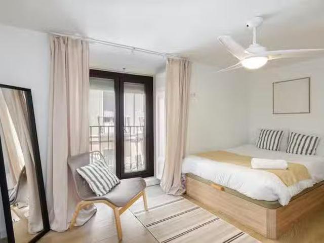 ¡En alquiler! Habitación en Calle de la Amnistía, Centro