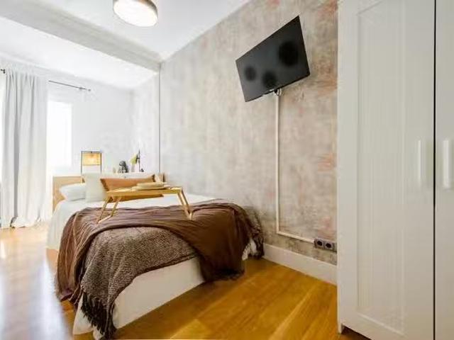 Bonito Habitación en Calle de Serrano, Chamartín