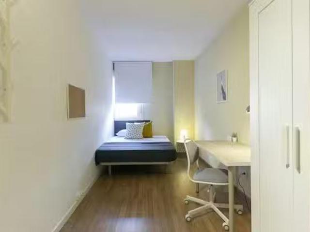¡Oferta! Habitación en Calle de Turaco, Puerta del Ángel