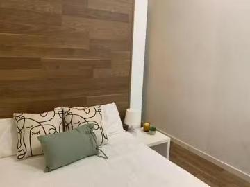 ¡Renta! Habitación en Calle de Valencia, Embajadores
