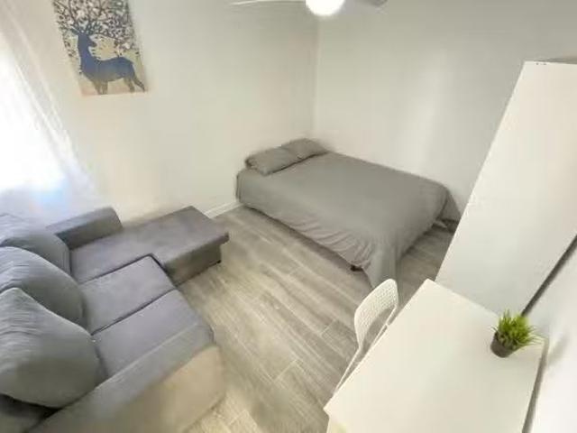 ¡En alquiler! Habitación en Calle del Mar de las Antillas, Pin.