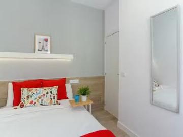 ¡Renta! Habitación en Calle del Mesón de Paredes
