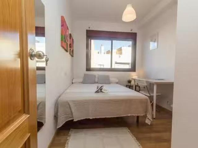 ¡Renta! Habitación en Calle Eslava, Perchel Sur