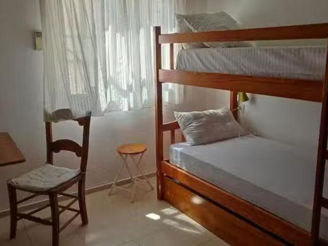 ¡Recién llegado! Habitación en Calle Pedro Gómez Chaix, Los Ti.