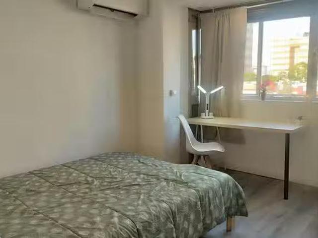 Acogedor Habitación en Calle Primavera, Hermandades La Carrasca