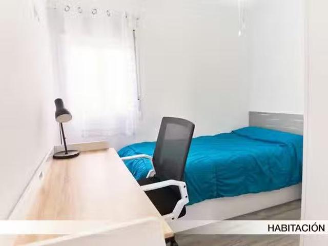 Bonito Habitación en Calle San Juan de Dios, La Buhaira