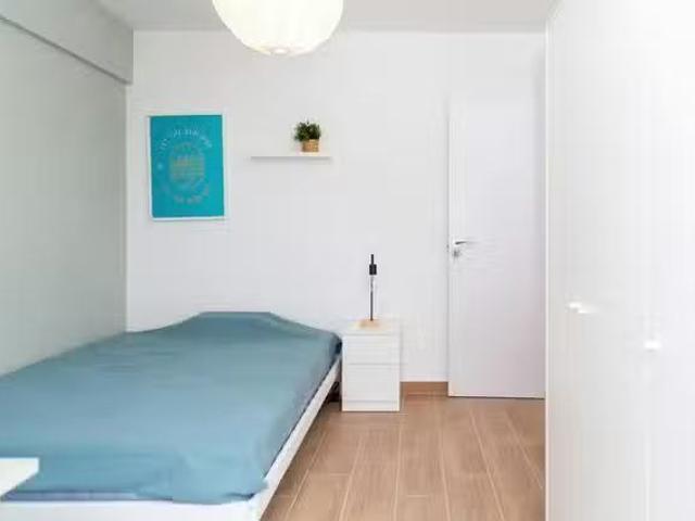 ¡Recién llegado! Habitación en Calle Santander, Delicias