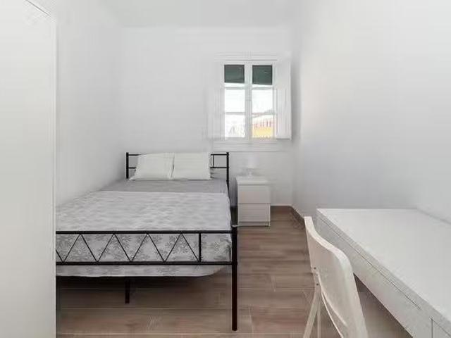 Encantador Habitación en Calle Ter, Doctor Barraquer