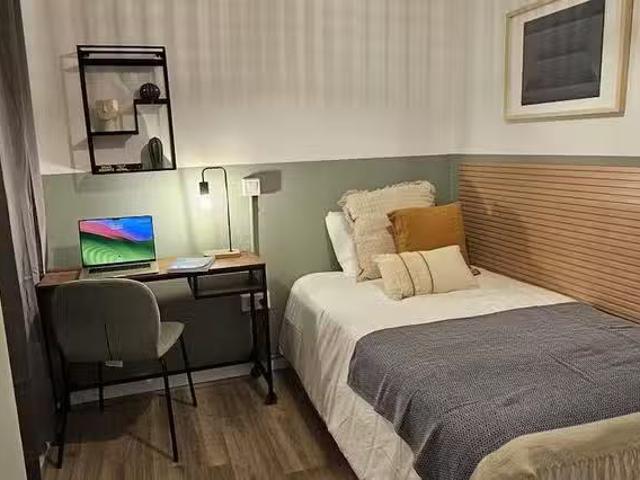 Nuevo Habitación en Carrer de Betlem, Gràcia