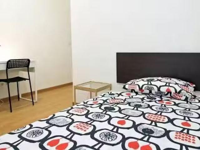 Único Habitación en Carrer de la Lluna, Ciutat Vella