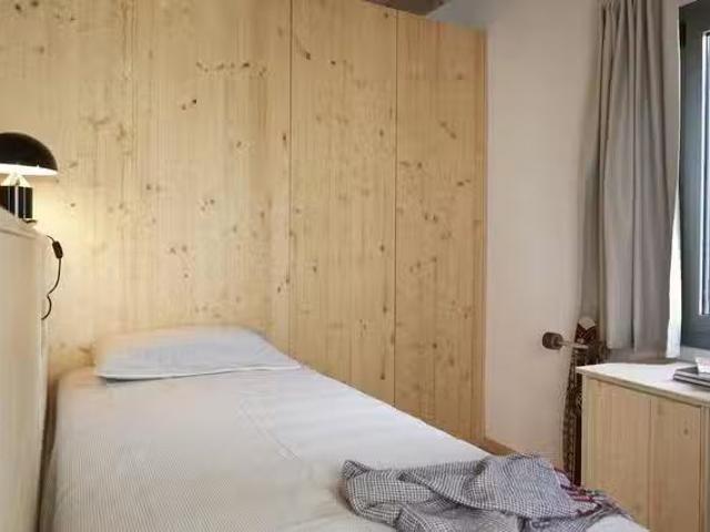 ¡Oferta! Habitación en Carrer de l'Encarnació, El Baix Guinardó