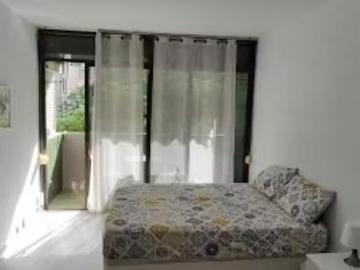 ¡Recién llegado! Habitación en Carrer de Miguel Hernández, Can.