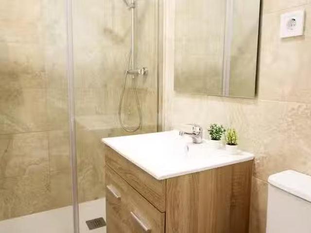 ¡En alquiler! Habitación en Carrer de Padilla