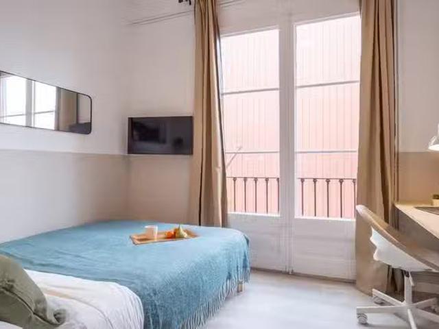 Acogedor Habitación en Carrer de Pons i Gallarza, 3