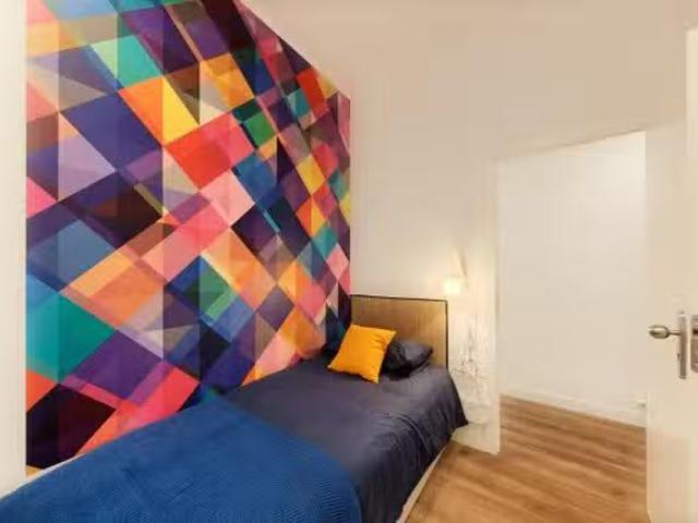 ¡Recién llegado! Habitación en Carrer de Rocafort, 102