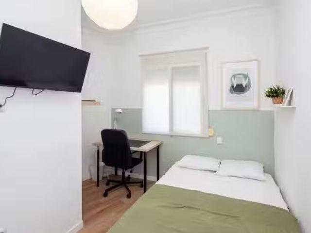 Acogedor Habitación en Carrer de Rodrigo de Pertegás