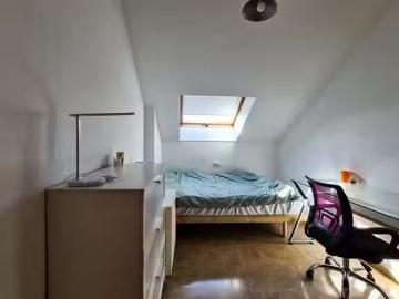 ¡Recién llegado! Habitación en Carrer del Duc de Mandas