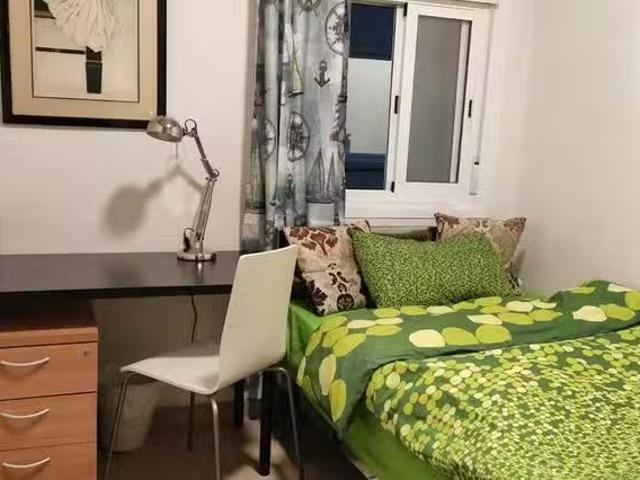 Nuevo Habitación en Carrer del Príncep Jordi, Hostafrancs
